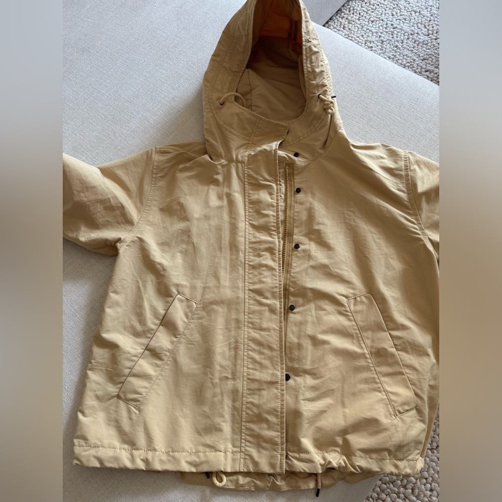 EVERLANE small RENEW windbreaker color HEMP retired style cropped